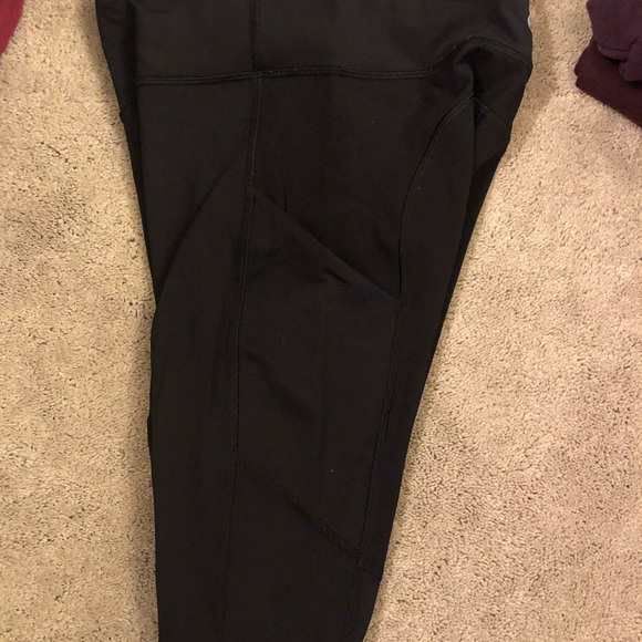 sz 2 lululemon leggings - Picture 2 of 4